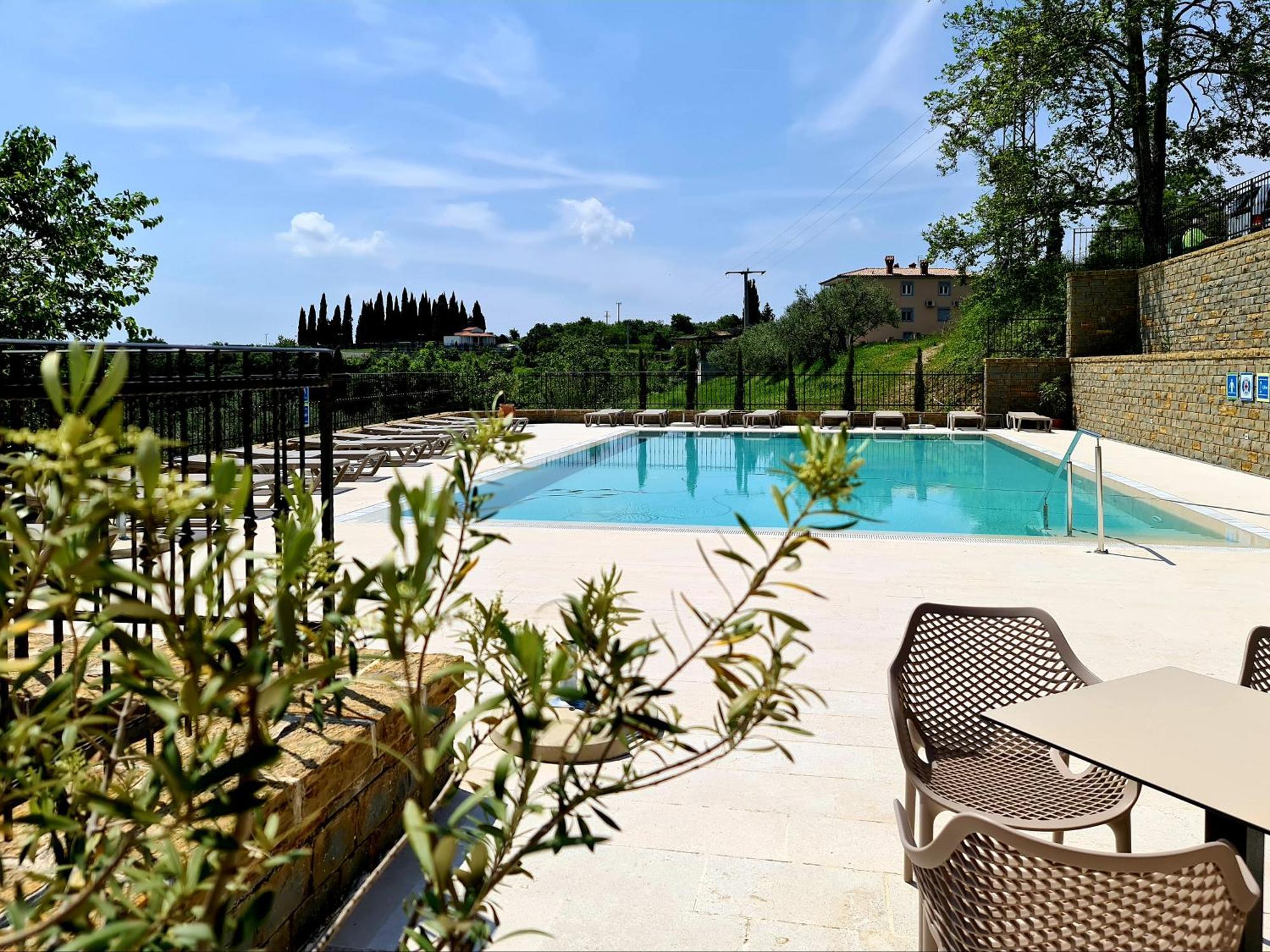 Hotel Stara Sola - Oleander Resort Korte ภายนอก รูปภาพ
