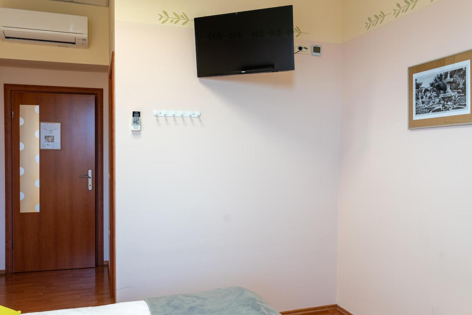 Hotel Stara Sola - Oleander Resort Korte ภายนอก รูปภาพ